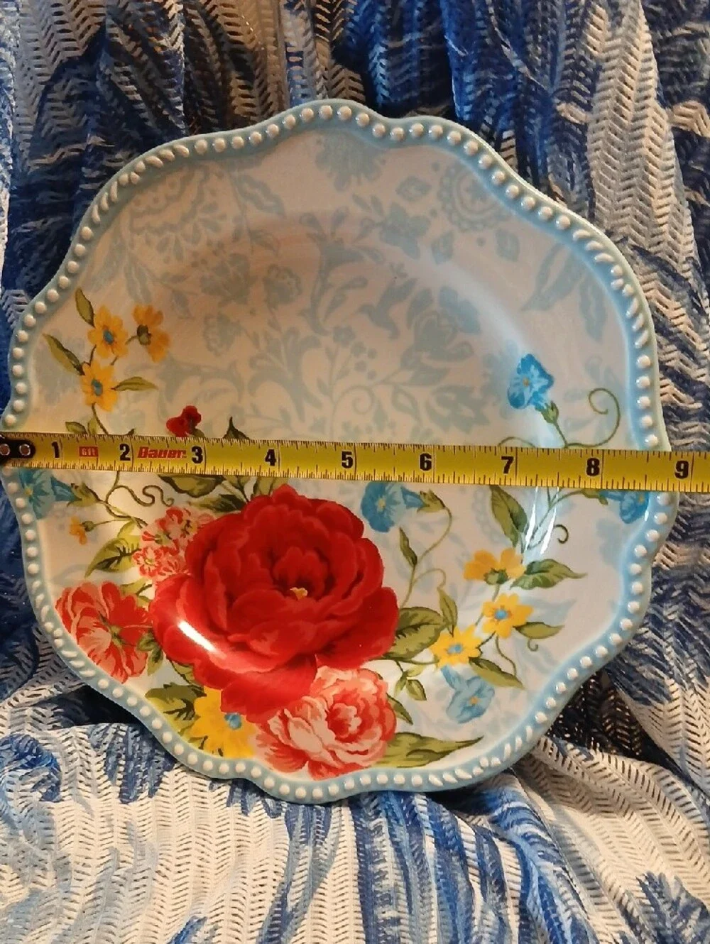 The Pioneer Woman Cream Scalloped Ceramic Salad Plate